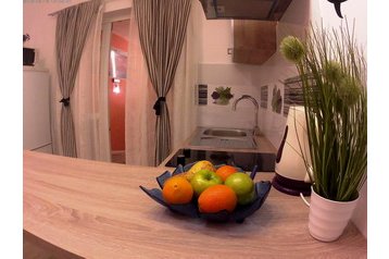 Hrvatska Privát Pirovac, Eksterijer